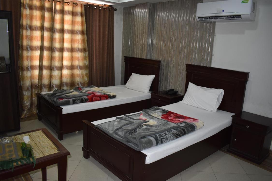 Hotel Kashmir Inn Равалпинди Экстерьер фото